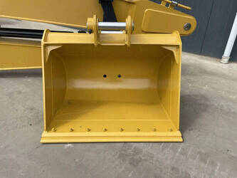 2026-caterpillar-323gx-45444643