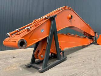 2025-hitachi-zx200-1423295-45444836