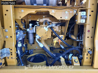 2020-caterpillar-320-1423330-45445157