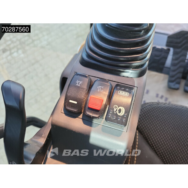 2020 كاتربيلر 320-45445161