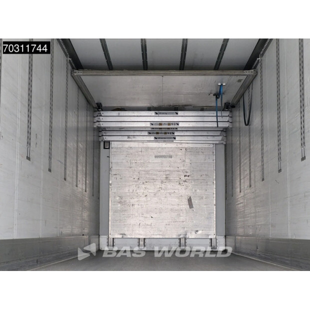 2017 Schmitz Cargobull SCB*S3B-45445205