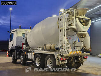 2021-mercedes-benz-arocs-3240-45445311