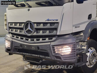2021-mercedes-benz-arocs-3240-45445325
