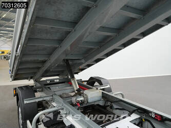 2023-ford-transit-1423346-45445377