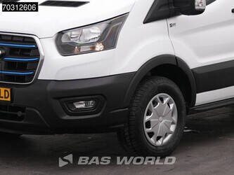 2023-ford-transit-1423352-45445475