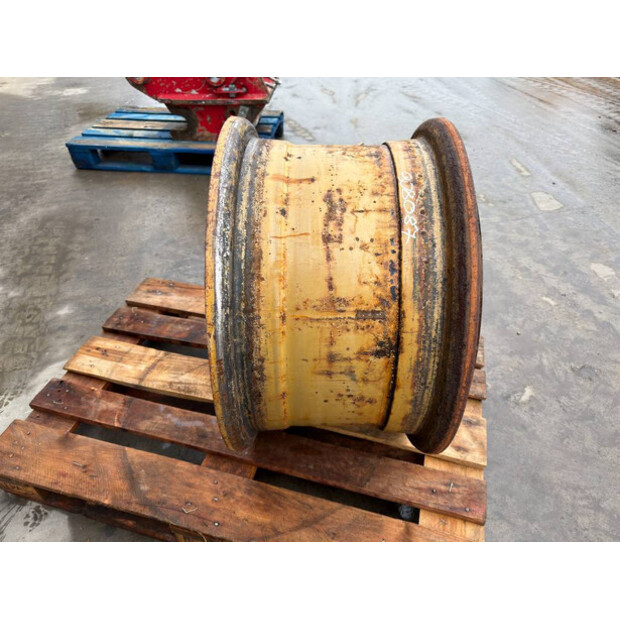 كاتربيلر 17.5R25-45446101