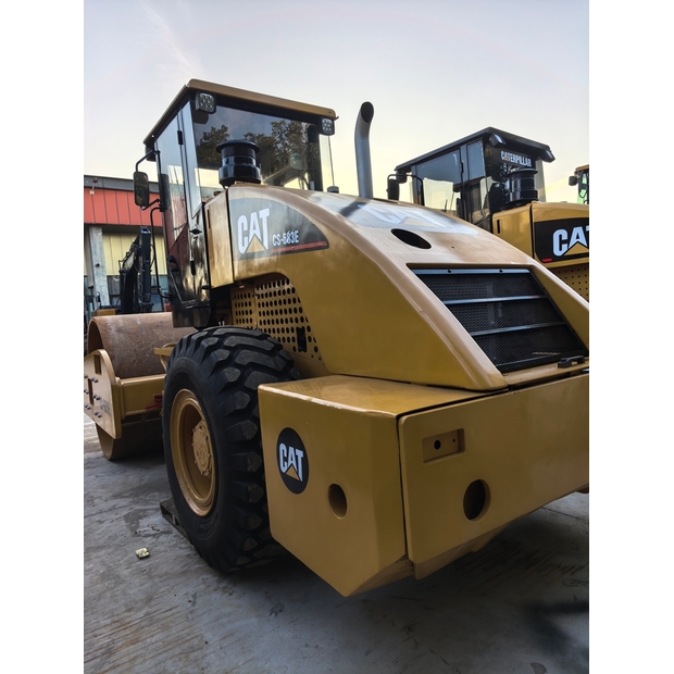 2022 كاتربيلر CS683E-45447555