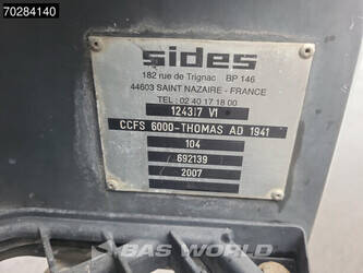 2009-renault-thomas-45447710