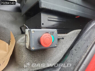 2009-renault-thomas-45447727