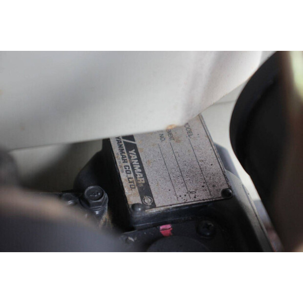 ميتسوبيشي GCR22-45447886