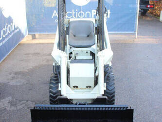 bobcat-310-1423505-45448322