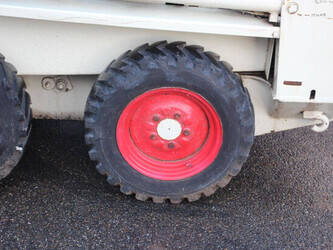 bobcat-310-1423505-45448326