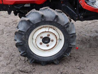 mitsubishi-mt165-1423594-45462867