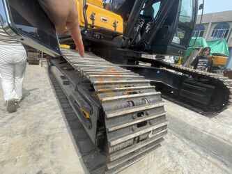 2021-hyundai-350l-vs-1423651-45464674