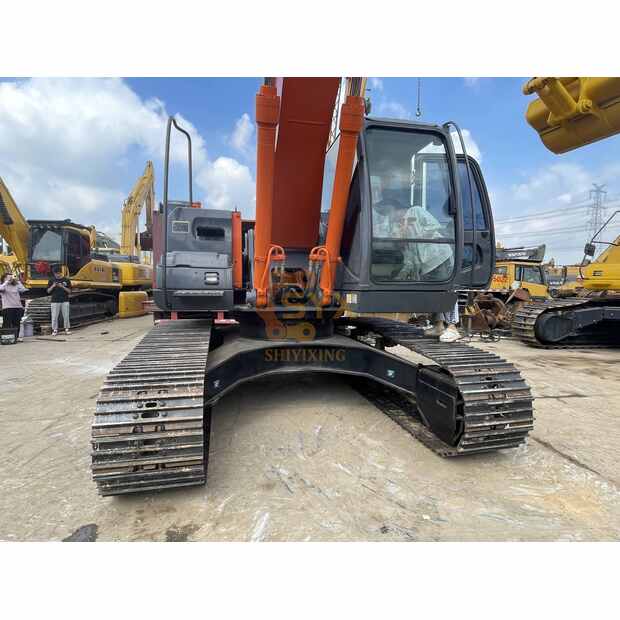 2022 Hitachi ZX240-3G-45464743