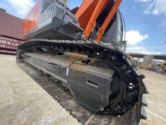 2022-hitachi-zx240-3g-1423658-45464747