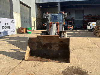 2019-hitachi-zw75-1423659-45464762