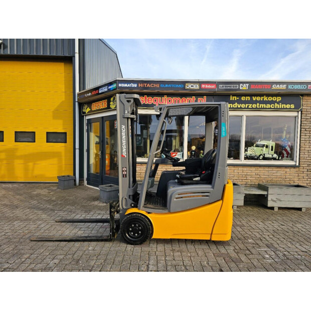 2018 Jungheinrich EFG213-45464865