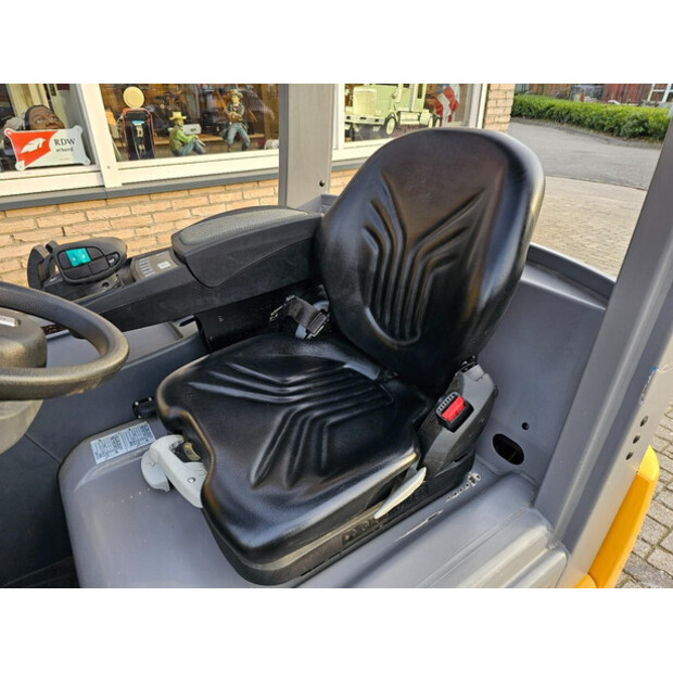 2018 Jungheinrich EFG213-45464886