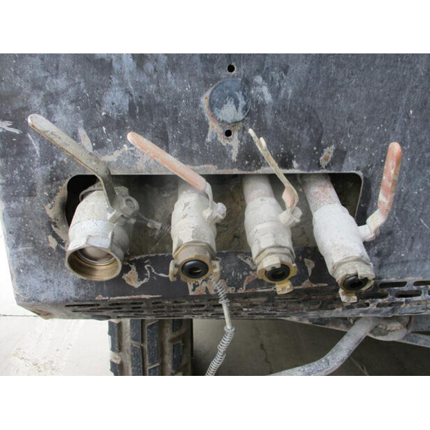 2002 انجيرسول راند 12 / 235-45464995