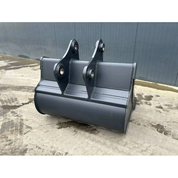 2025 Hitachi ZX220-45465806