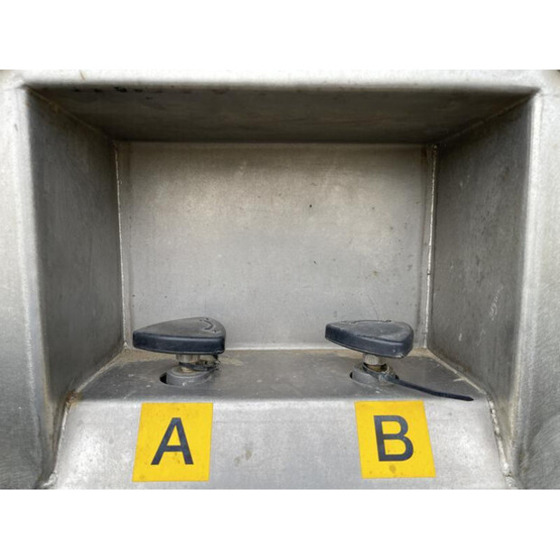 2016 Atlas-Copco XRV 946 CD-45467371