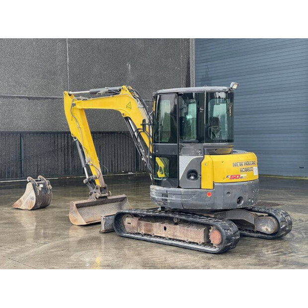 2013 New Holland E50B SR-45468128