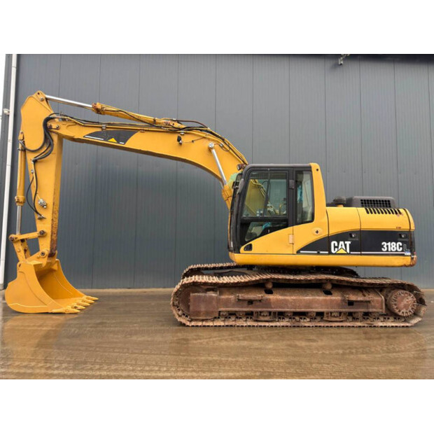 2004 كاتربيلر 318C L-45468274