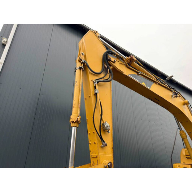 2004 كاتربيلر 318C L-45468286