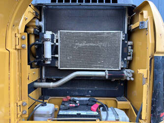 2004-caterpillar-318c-l-45468300