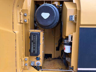 2004-caterpillar-318c-l-45468301