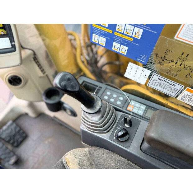 2004 كاتربيلر 318C L-45468316