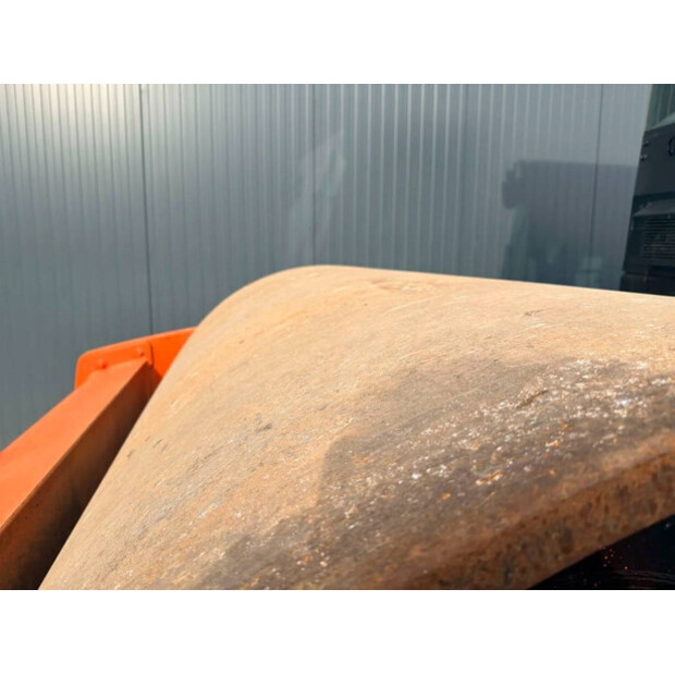 2011 كاتربيلر CS74-45468636