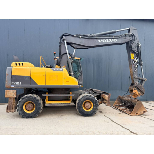 2013 فولفو EW180D-45468918