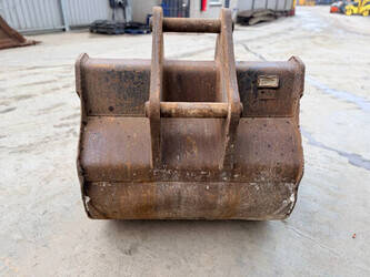 2013-volvo-ew180d-1423913-45468922