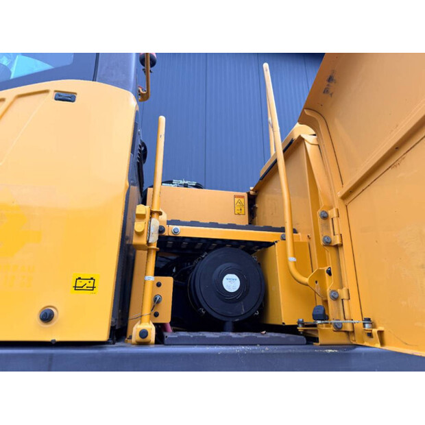 2013 فولفو EW180D-45468928