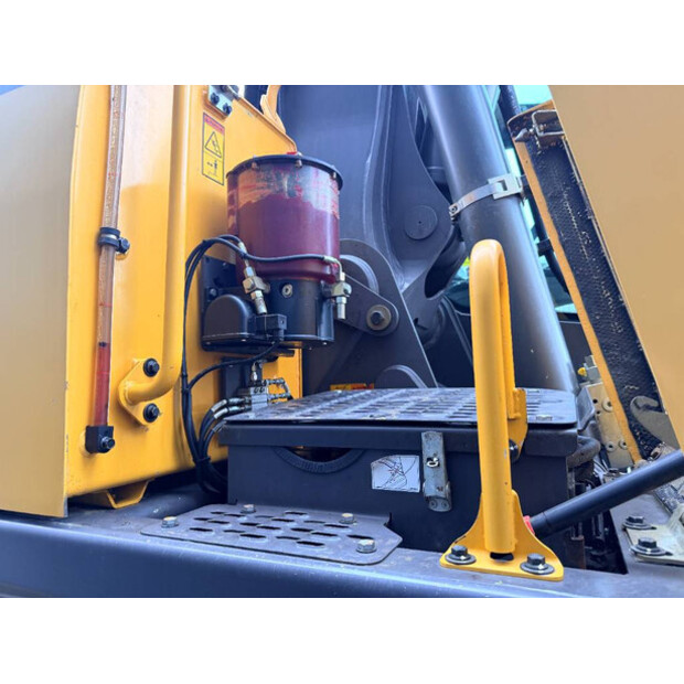 2013 فولفو EW180D-45468939