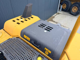 2013-volvo-ew180d-1423913-45468944