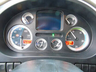 2012-daf-xf-105-410-1423922-45469210