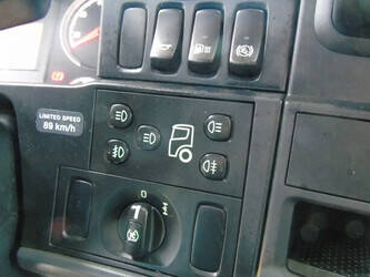 2014-scania-r450-1423923-45469244