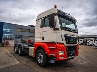 2015-man-tgx-33-560-1423927-45469355