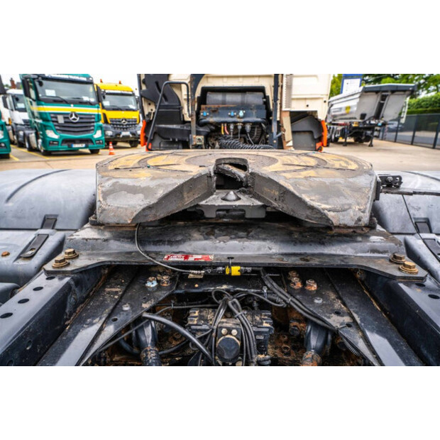 2015 MAN TGX 33.560-45469360