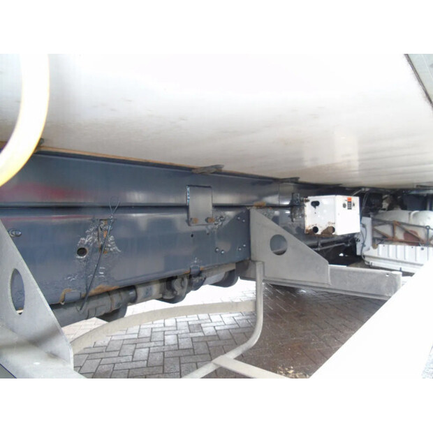 2004 Scania P94D-45469412