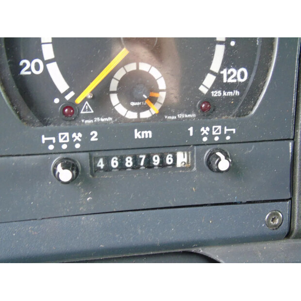 2004 Scania P94D-45469422