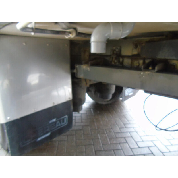 2004 Scania P94D-45469428