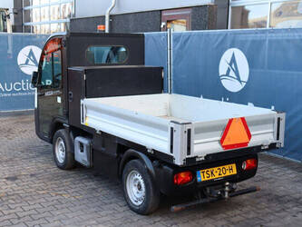 2015-mega-others-45469487