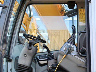 2010-hyundai-robex-140w-7a-45469560