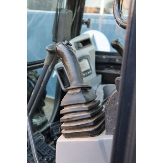 2015 KUBOTA U55-4-45469676