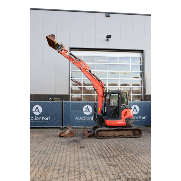 2015 KUBOTA U55-4-45469679