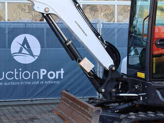 2022-bobcat-e55z-1423937-45469847